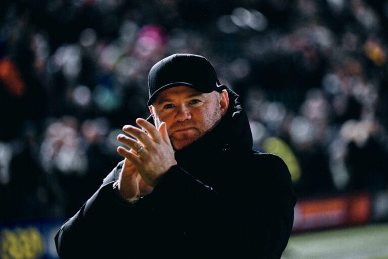 WAYNE ROONEY queda fuera del BIRMINGHAM.