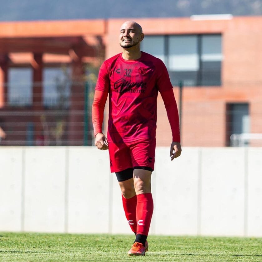 Santos y Xolos igualan en partido de preparación 1 CARLOS GONZÁLEZ, delantero de XOLOS DE TIJUANA.