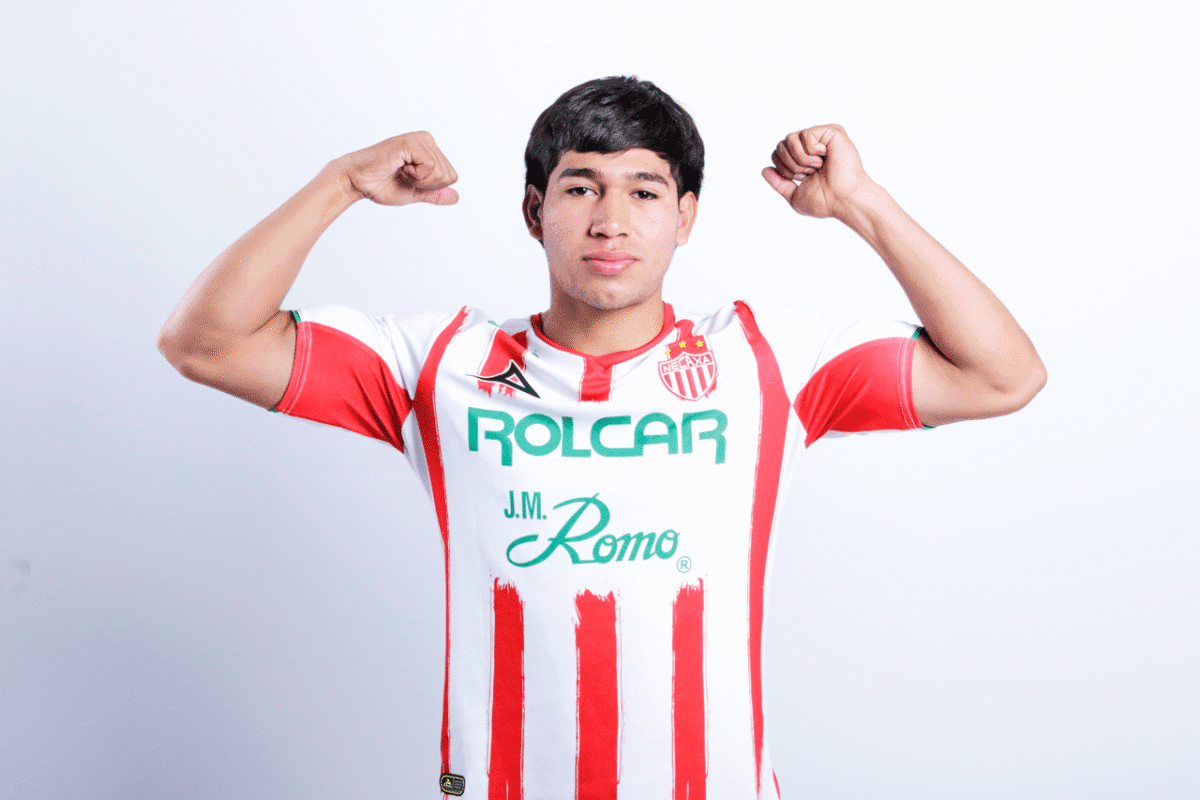 Juan Carlos Cortéz firma con el Sevilla