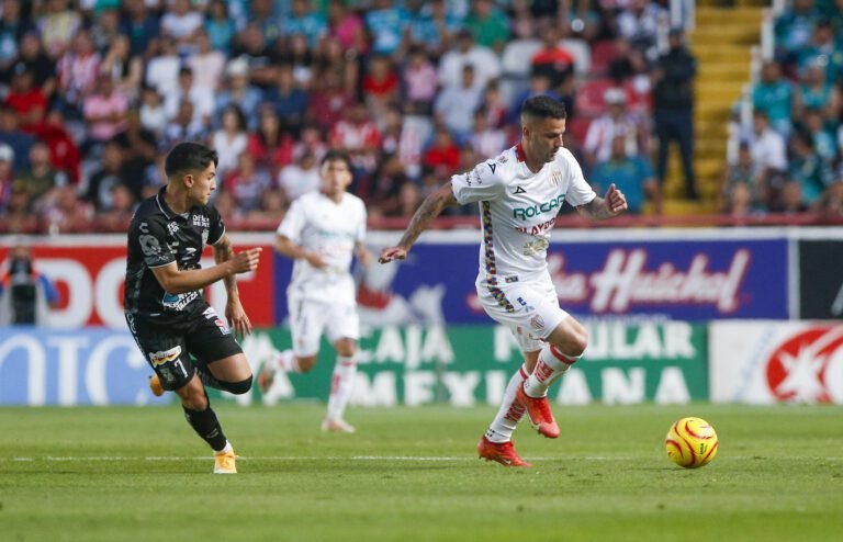 León vence a Necaxa con gol de Federico Viñas