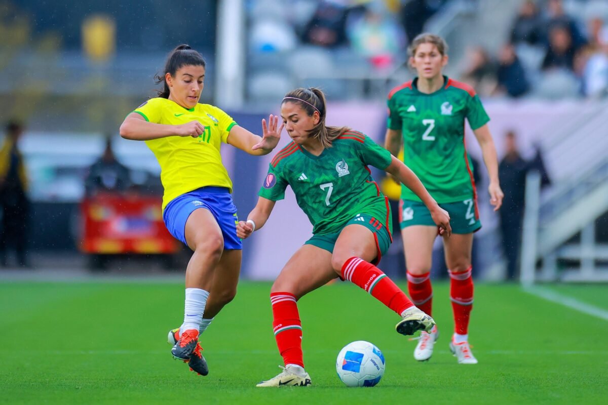 Brasil derrota 3-0 a México y avanza a la final
