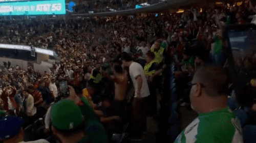 Pelea entre aficionados de México y Estados Unidos (Video)
