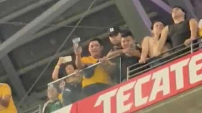 Lee más sobre el artículo Veta LIGA MX a dos aficionados por incidentes en el Clásico Regio