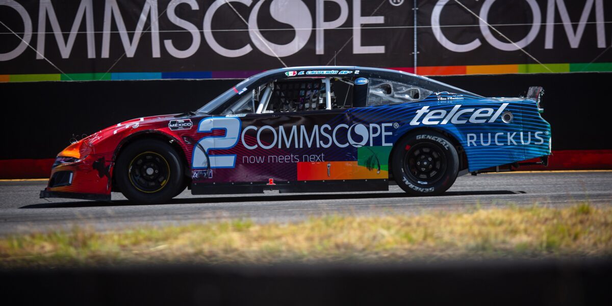 Abraham Calderón gana la carrera de NASCAR México en Chiapas