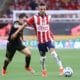 Chivas derrota 1-0 al Toluca y tiene ventaja para el partido de vuelta
