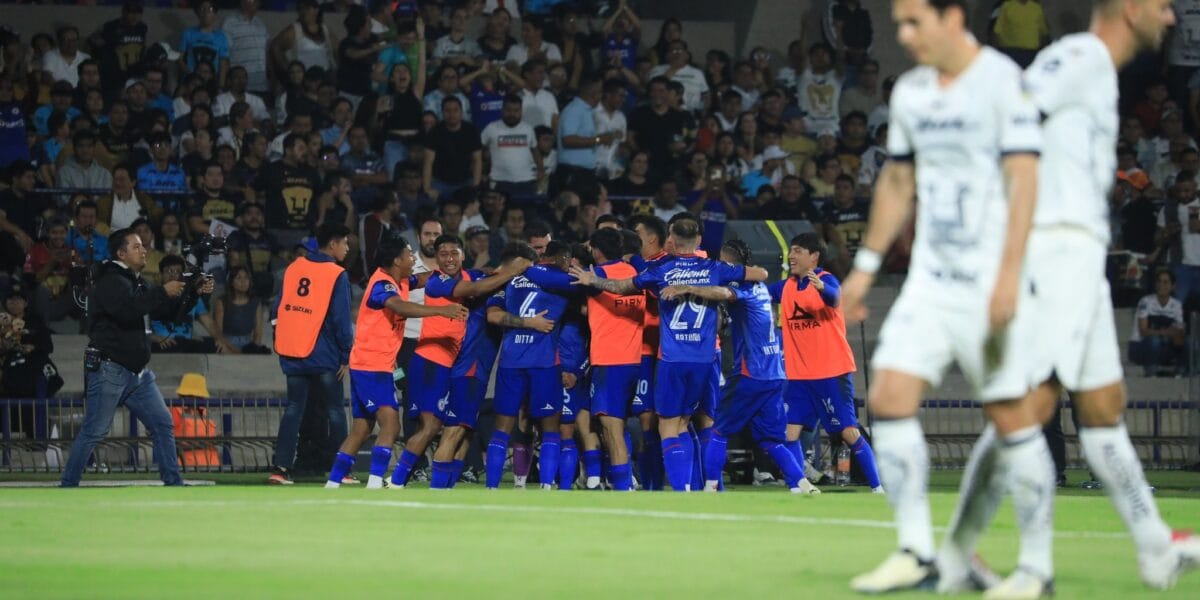 Cruz Azul 2 Pumas 0, la Máquina toma ventaja rumbo a la semifinal