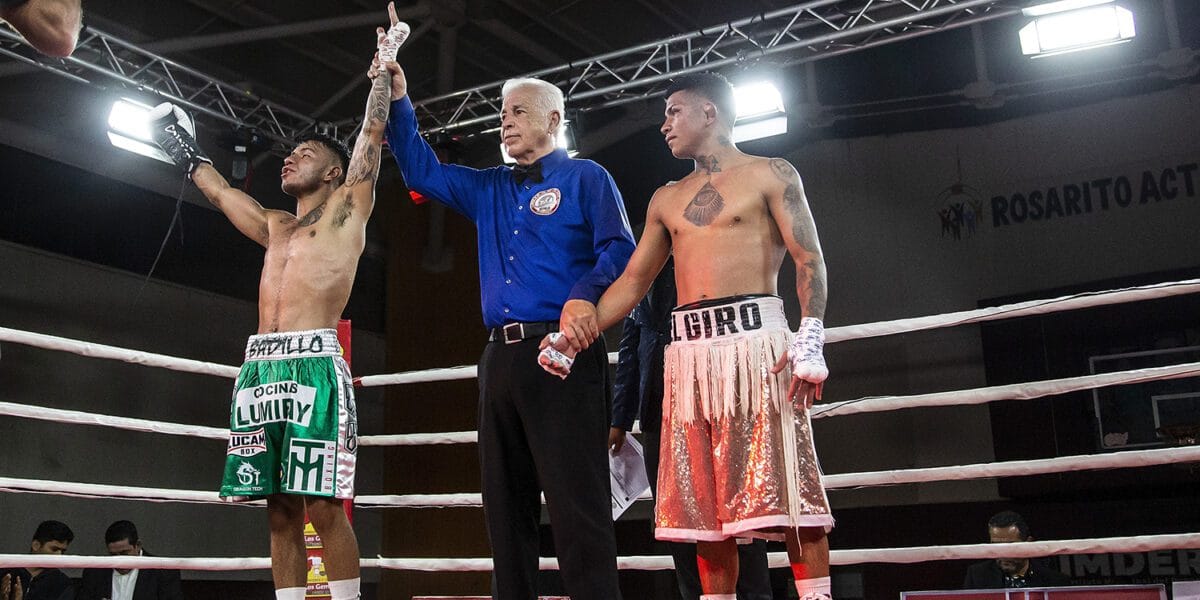 Erick Badillo Retiene el Cetro Mundial Plata Minimosca del CMB