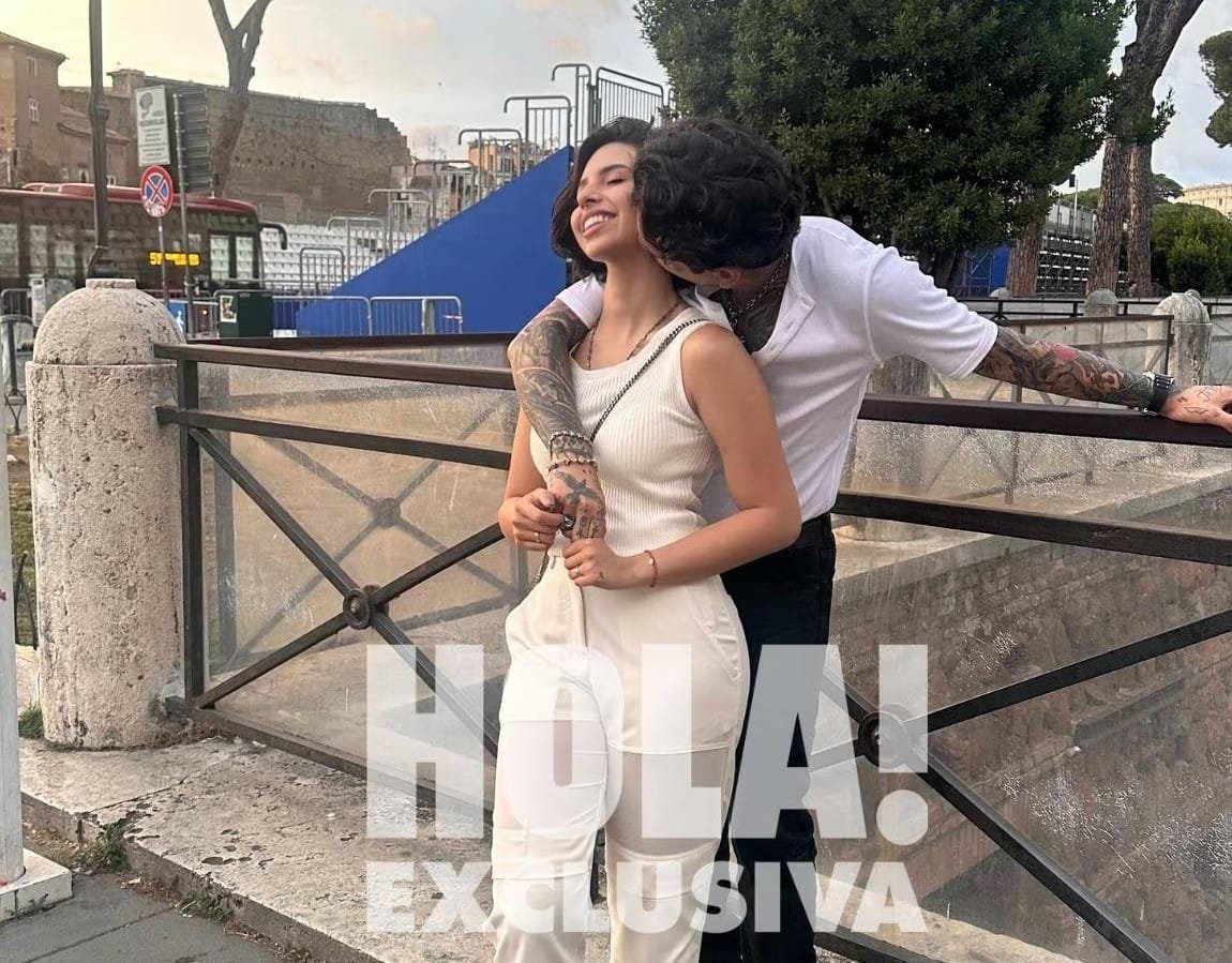 Ángela Aguilar y Chrisitian Nodal confirman relación a la revista Hola