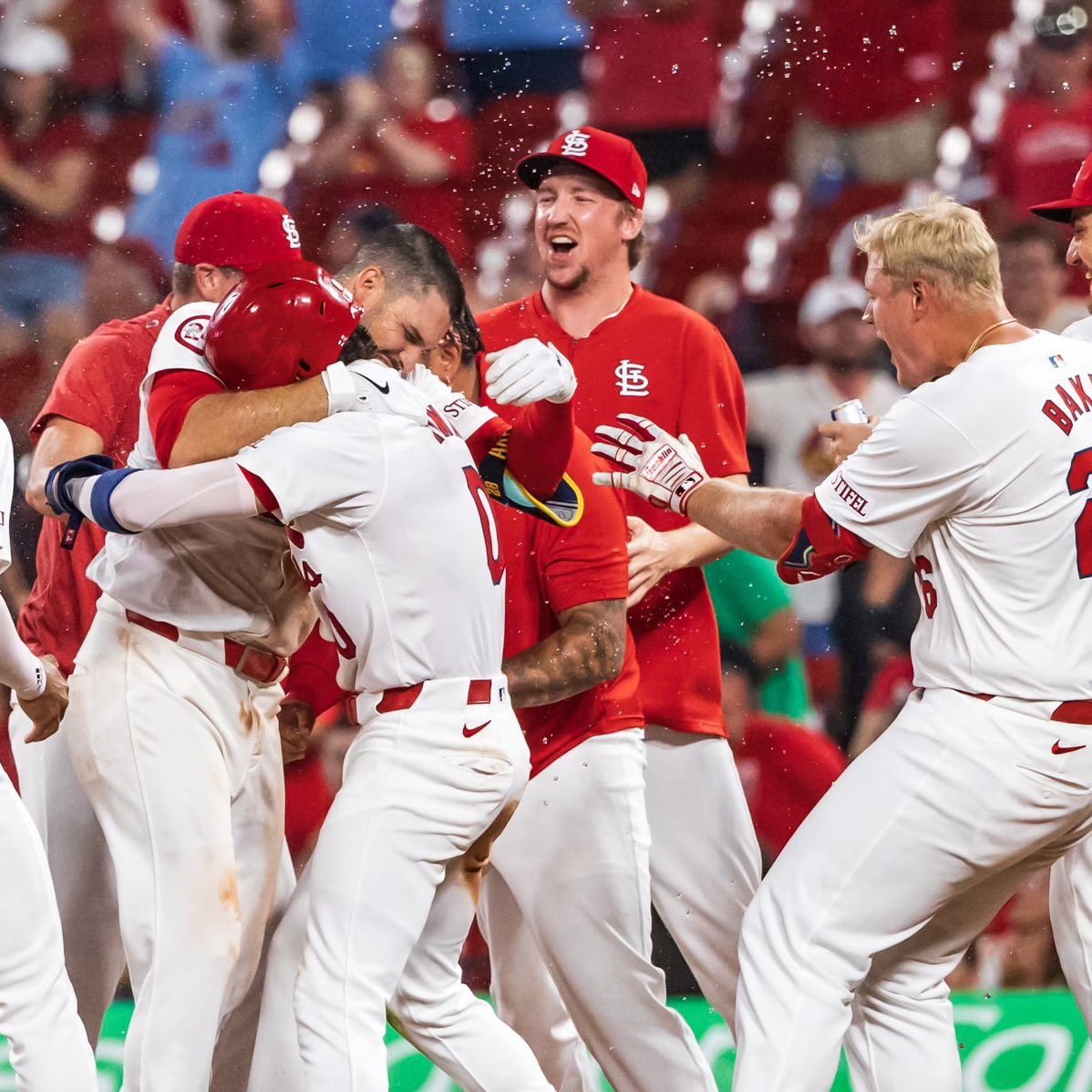 Cardinals dejó tendidos a los Padres 4-3
