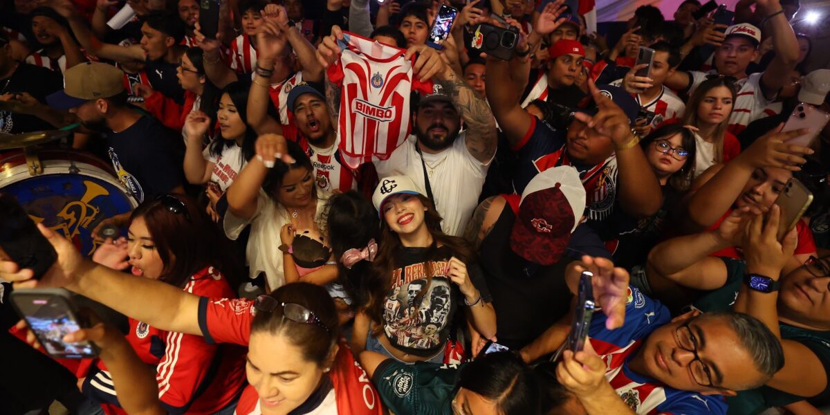 Leagues Cup: Le llevan serenata a Chivas en Los Ángeles previo a su duelo ante Galaxy