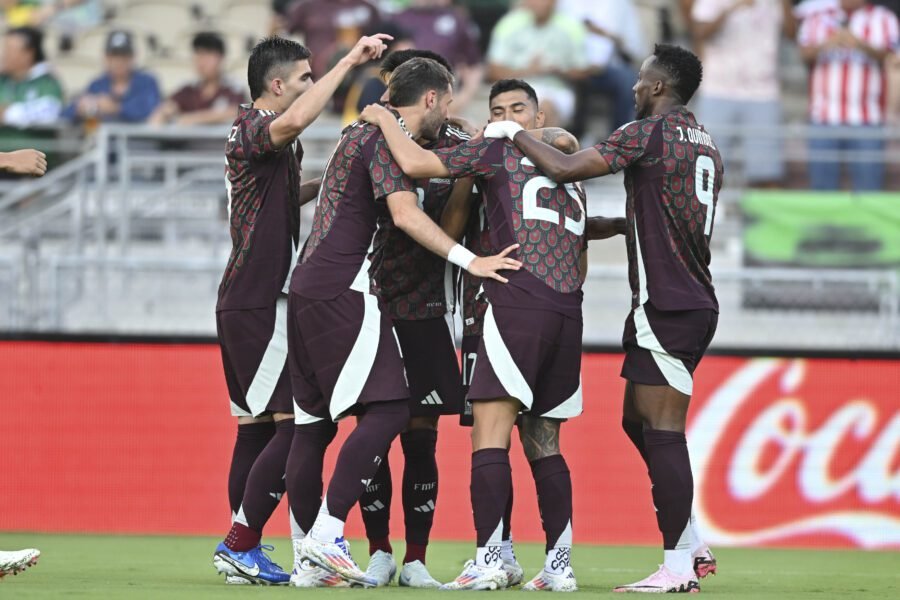 La Selección Mexicana derrotó 3-0 a Nueva Zelanda en partido amistoso en Pasadena.