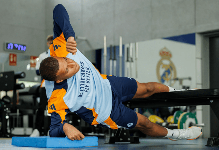 Kylian Mbappé regresa a los entrenamientos tras su lesión