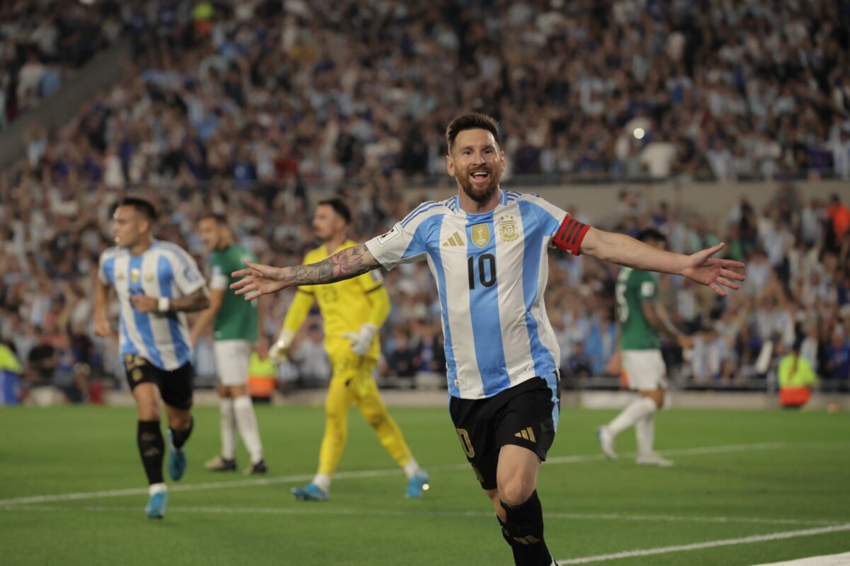 Lee más sobre el artículo Argentina aplasta 6-0 a Bolivia con hat trick de Messi