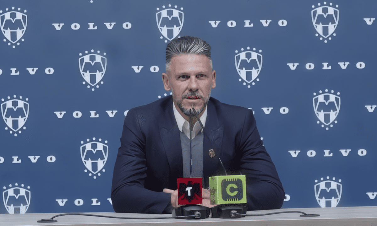Martín Demichelis director técnico de los Rayados del Monterrey.