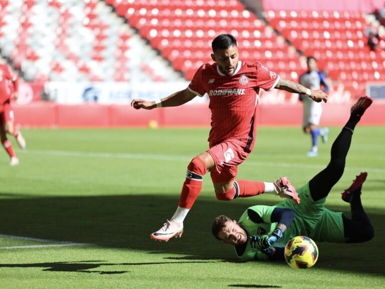 Alexis Vega, jugador de los Diablos Rojos del Toluca.