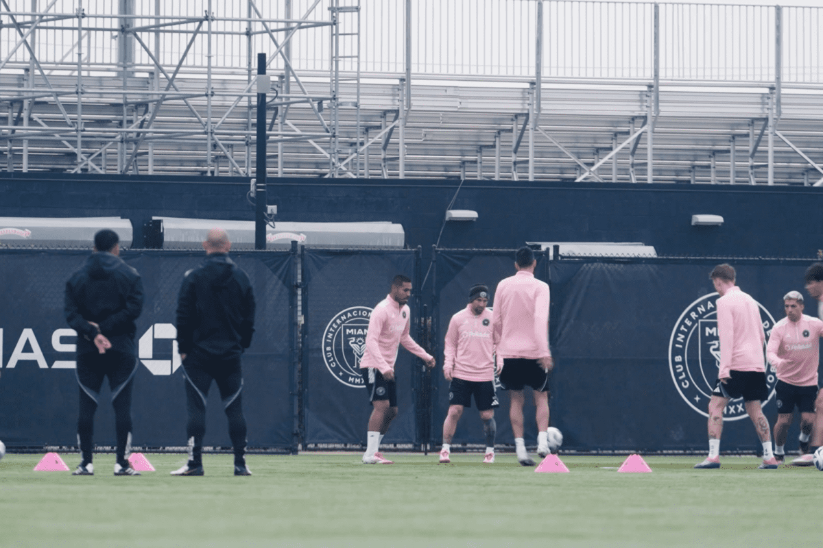Inter Miami y su técnico Javier Mascherano en la práctica del equipo.