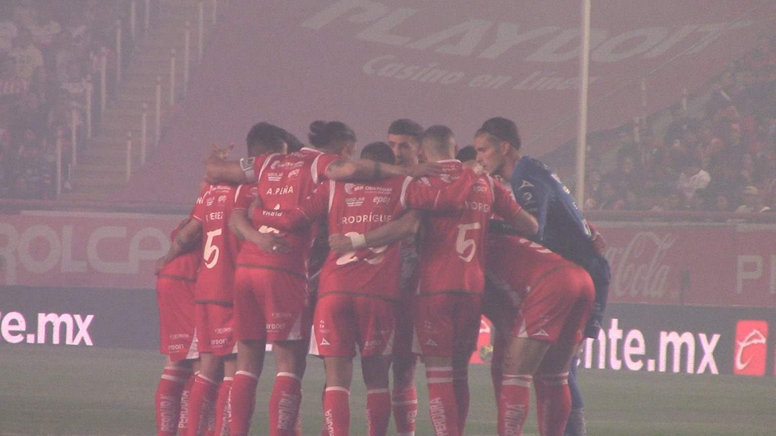 Necaxa derrotó 3-2 a Chivas.