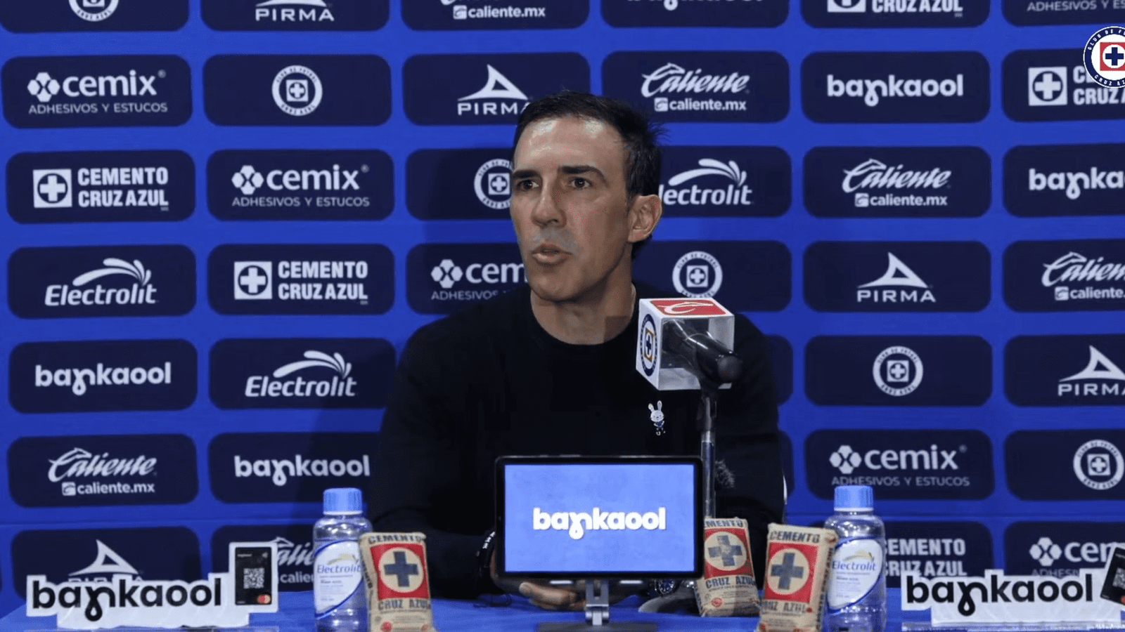 Liga MX: Vicente Sánchez desconoce si continuará como técnico del Cruz Azul 1 Vicente Sánchez