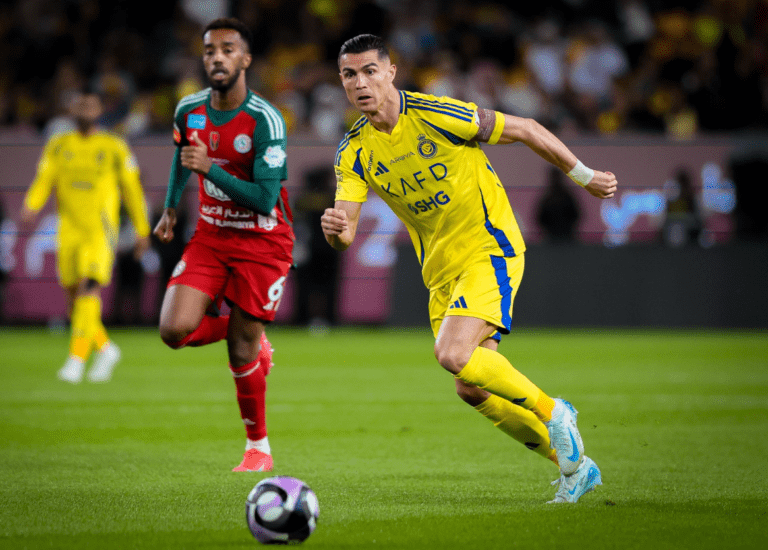 Cristiano Ronaldo y Al Nassr: La Dolorosa Derrota Ante Al-Ettifaq en la Liga de Arabia Saudita