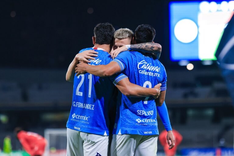 Cruz Azul vs Real Hope, la Máquina golea y avanza.