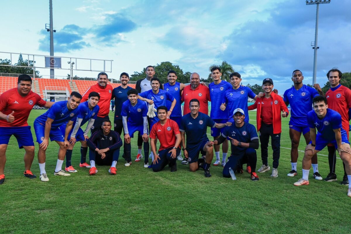 Cruz Azul enfrentará al Real Hope.