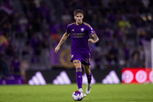 Lee más sobre el artículo Michael Halliday Houston Dynamo: El Refuerzo Prometedor para la Defensa