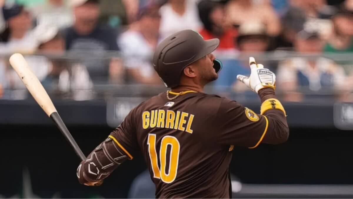 Padres 14 Brewers 8 Yuli Gurriel