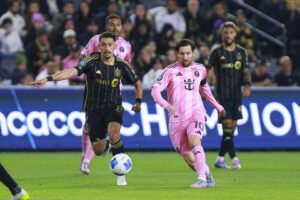 Messi y Mascherano confían en remontar el resultado ante LAFC.