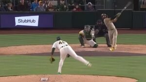 MLB: Los Padres ganan 5-4 a A´S y son líderes