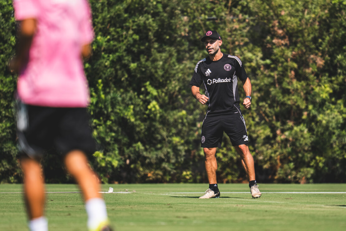Inter Miami CF Lanza Perfil Oficial en Snapchat: Una Nueva Era de Conexión con los Aficionados 2 Javier Mascherano director técnico del Inter Miami.