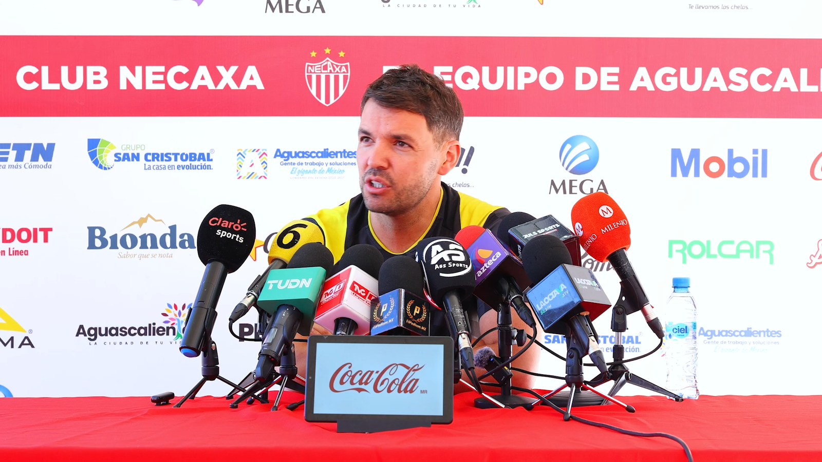 Liga MX: Nicolás Larcamón espera una serie exigente ante Tigres 1 Liga MX: Nicolás Larcamón espera una serie exigente ante Tigres