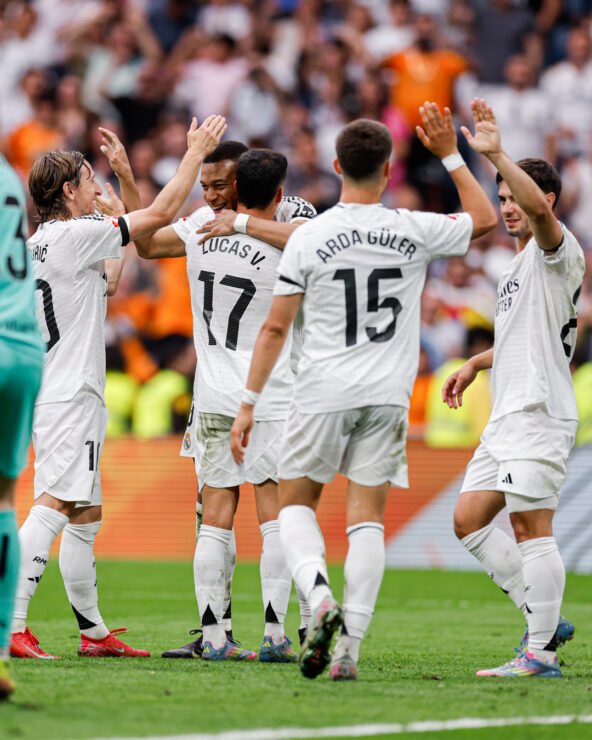 Luka Modric y Carlo Ancelotti se despiden del Real Madrid con triunfo 2 Luka Modric y Carlo Ancelotti se despiden del Real Madrid con triunfo