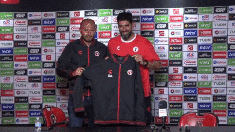 Sebastián Loco Abreu, entrenador de Xolos.