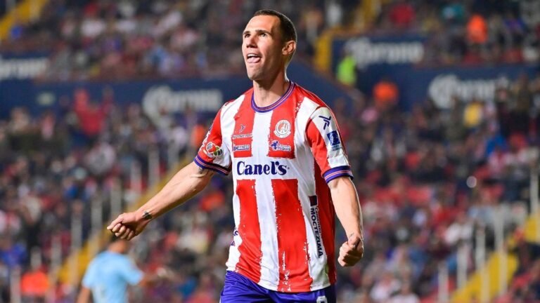 Atlético de San Luis anuncia la salida de Jhon Murillo y Leo Bonatini