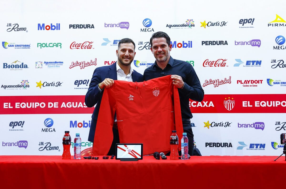 Fernando Gago enfrentará a Chivas, como nuevo técnico de Necaxa.