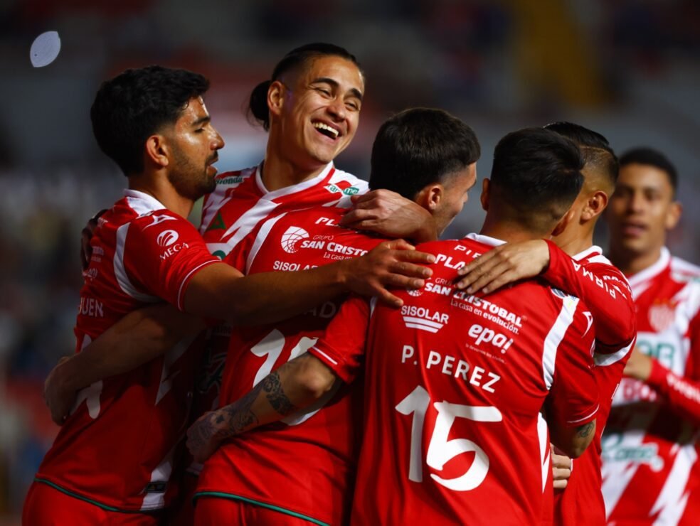 Jugadores de los Rayos del Necaxa.