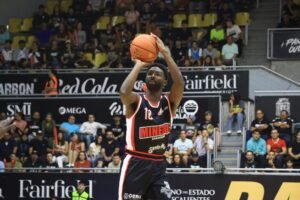 Mineros de Zacatecas venció 105-103 a Panteras.