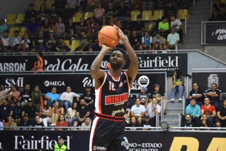 Mineros de Zacatecas venció 105-103 a Panteras.