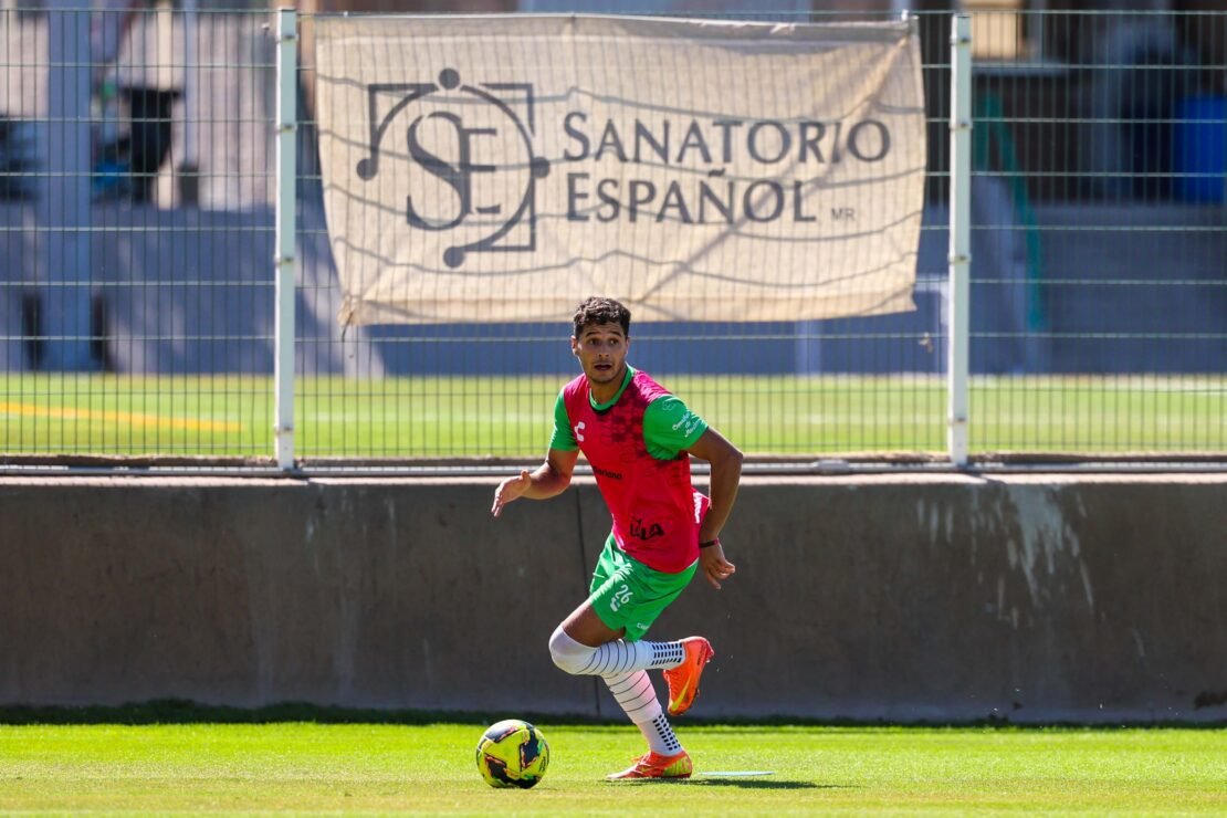 Los Guerreros Retoman Entrenamientos Rumbo al Apertura 2025 2 Ramiro Sordo, jugador de Santos Laguna.