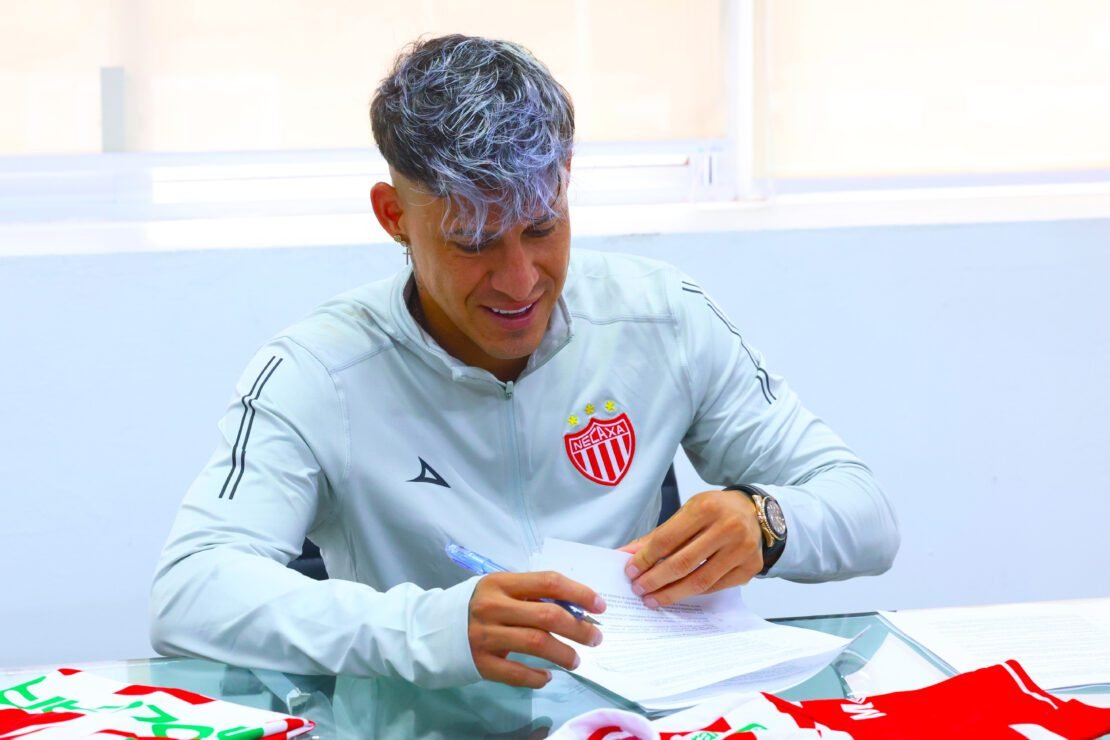 chicote-calderon-necaxa