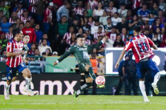 Nene Beltrán debutó en casa con el León venciendo a las Chivas.