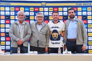 Aaron Ramsey Pumas.
