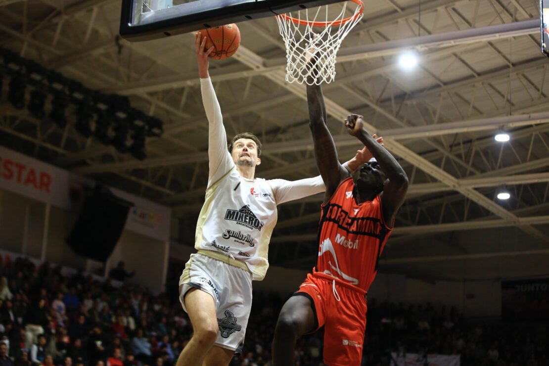 Mineros de Zacatecas Superan 97-93 a Correcaminos en su debut en casa 3 Es la tercera victoria de Mineros de Zacatecas en la temporada.