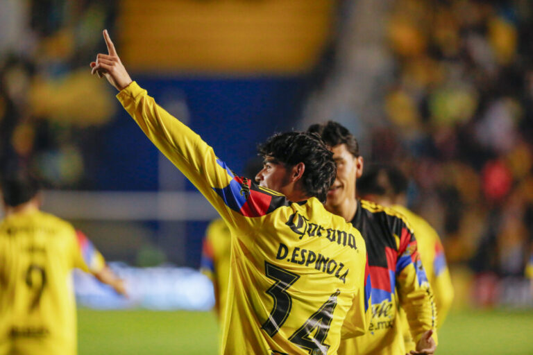 América 1 Querétaro 0 Dagoberto Espinoza celebra su gol.