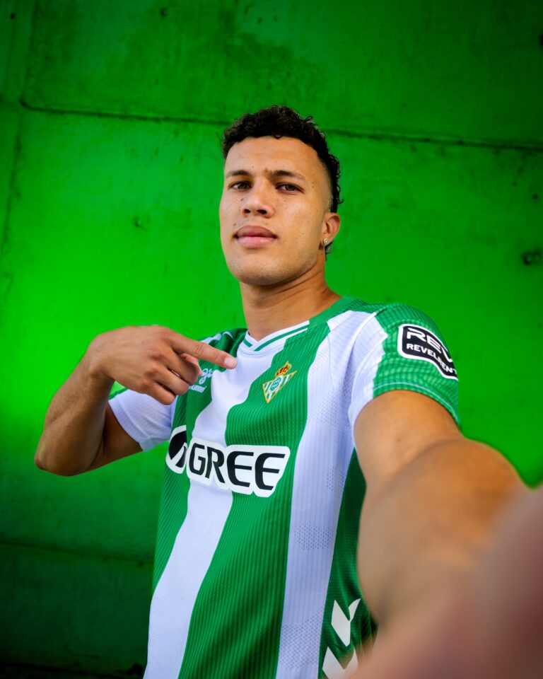Nelson Deossa es nuevo jugador del Betis.