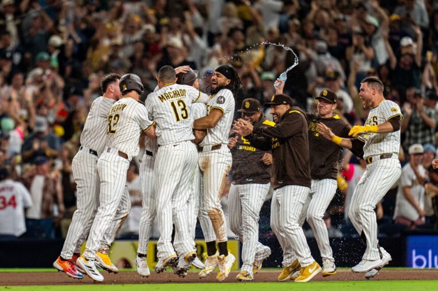 San Diego Padres derrotaron 5-4 a los Red Sox.