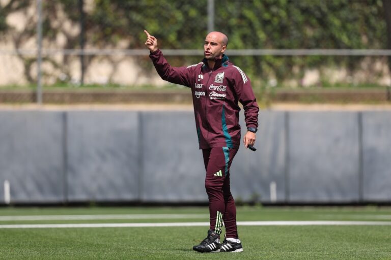 Eduardo Arce, entrenador de la Selección Mexicana Sub 20.