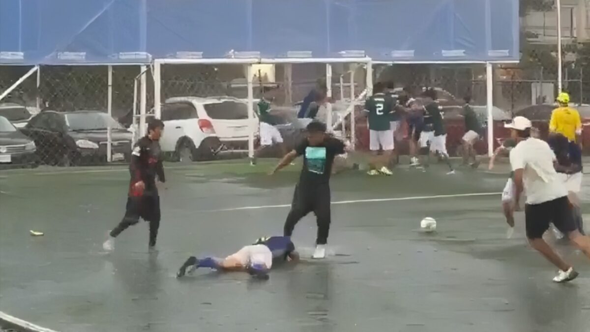 Bronca en la cancha Futcenter Terranova.