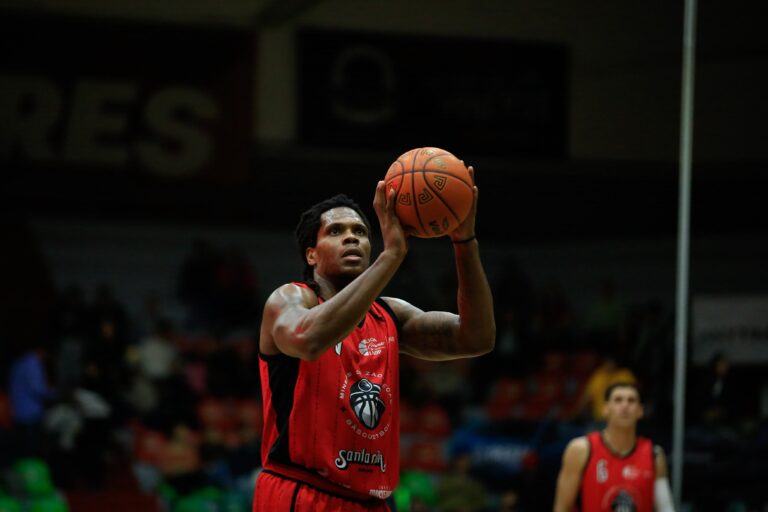 Mineros se impuso en el Marcelino González.