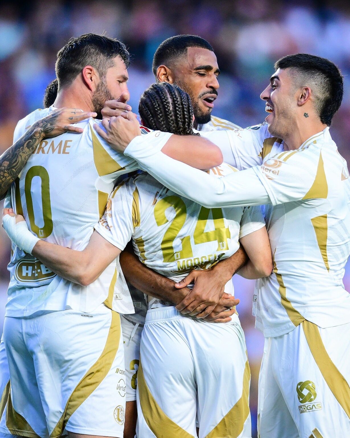 Querétaro 0 Tigres 2